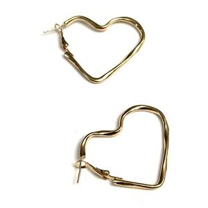 Chic Gold Heart Hoop Earrings
